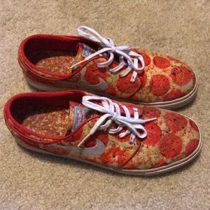 Nike Stefan Janoski’s Pizza Shoes